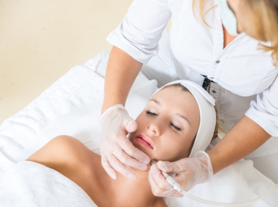Dermaplaning